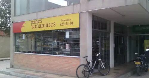 PANES & MANJARES LA ESPERANZA SUR PANES & MANJARES LA ESPERANZA SUR